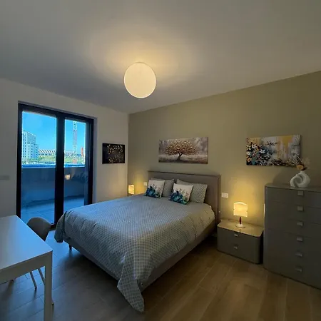Domus דירה *